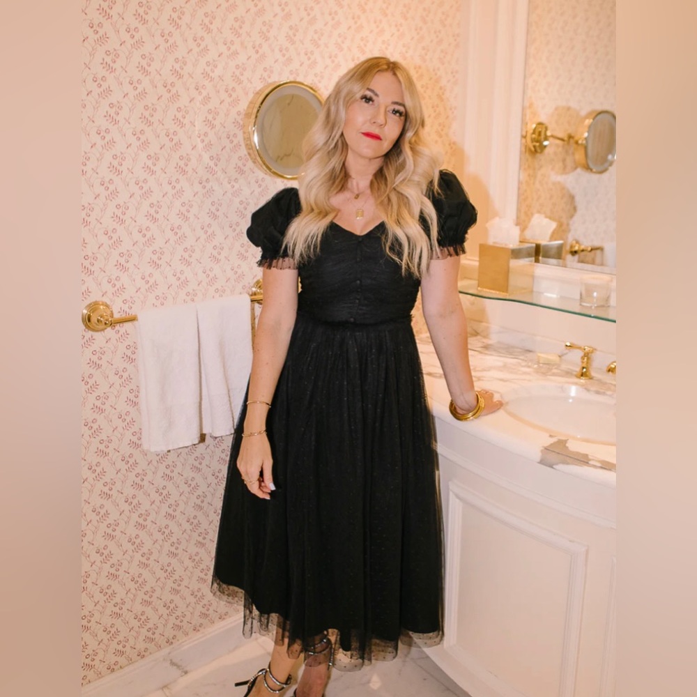 Ivy City Co. Gala Dress in black. Size small. NWT.